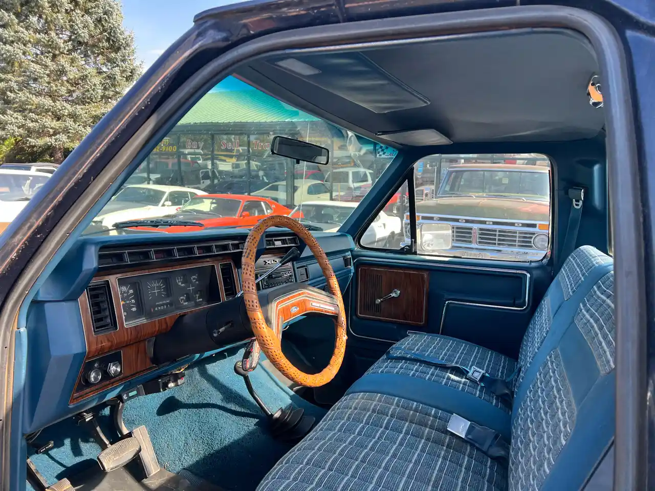 1984-ford-f-150-styleside-for-sale-06