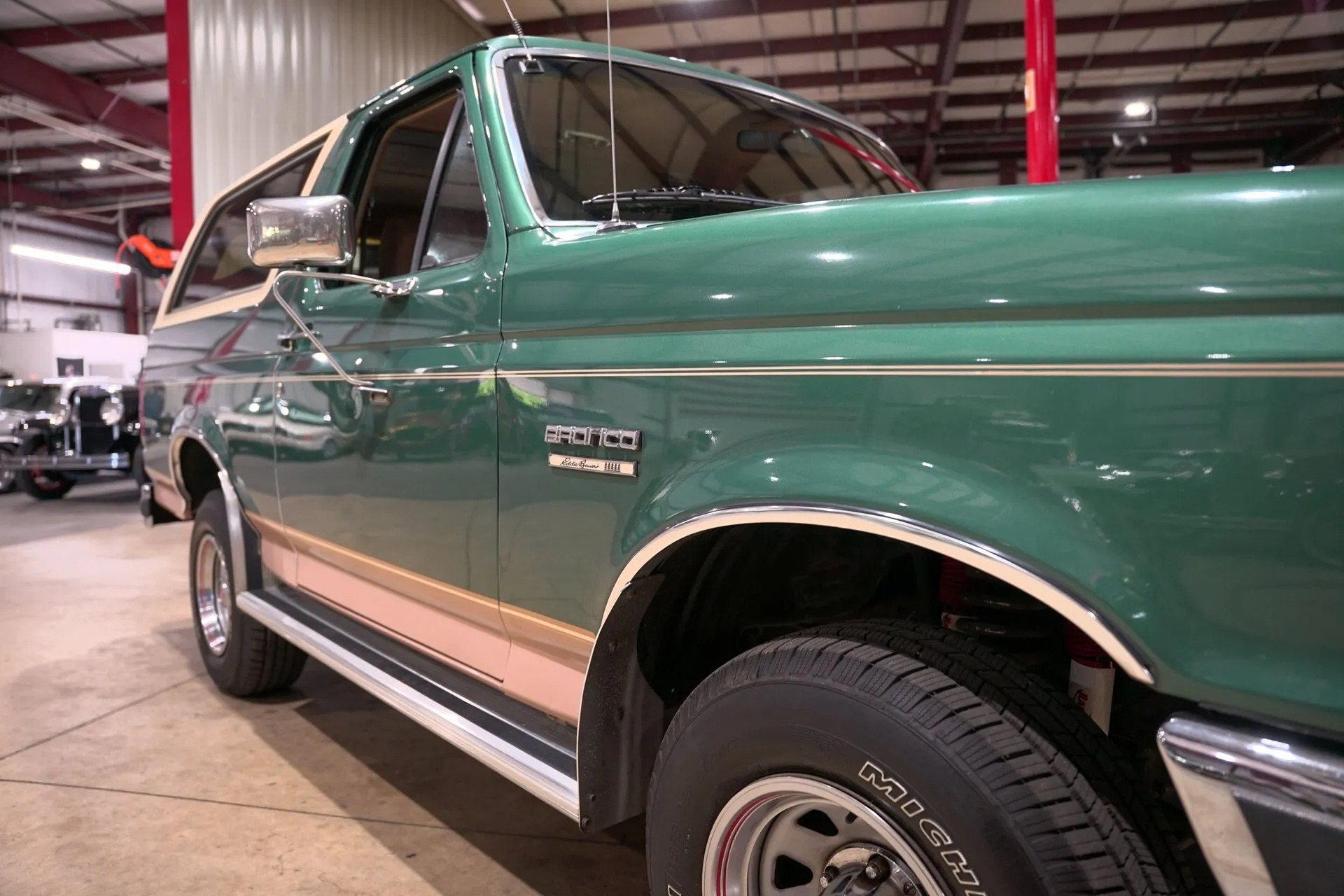 1988-ford-bronco-eddie-bauer-for-sale (105)