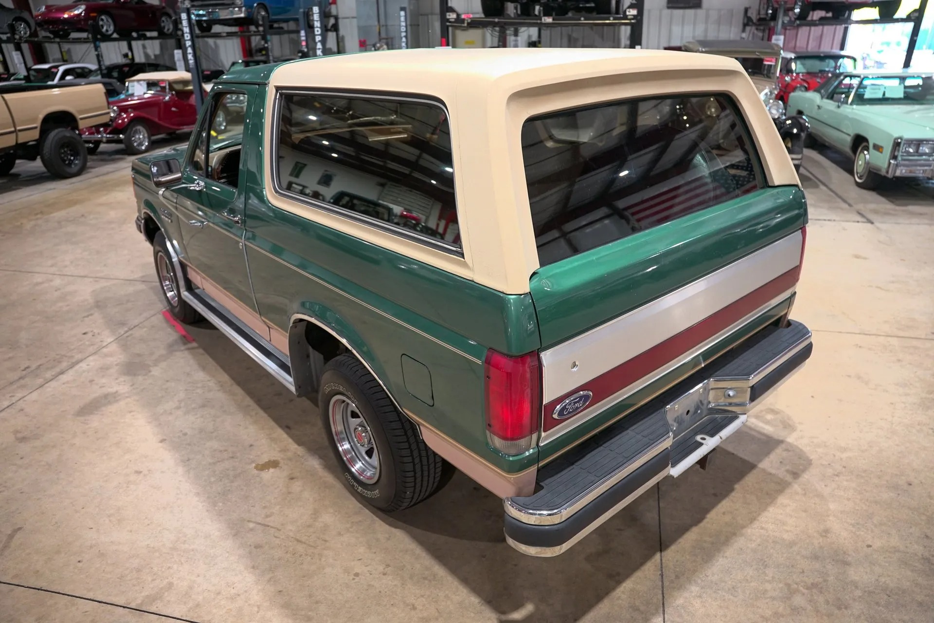 1988-ford-bronco-eddie-bauer-for-sale (115)