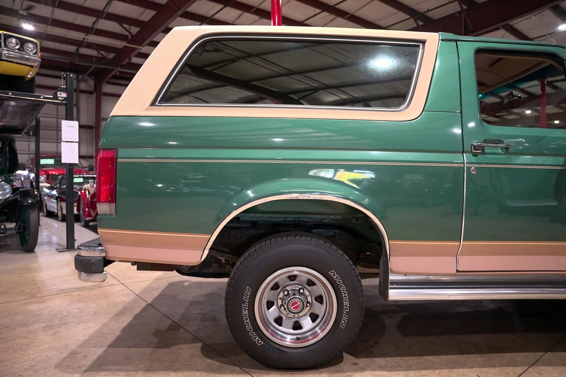 1988-ford-bronco-eddie-bauer-for-sale (120)
