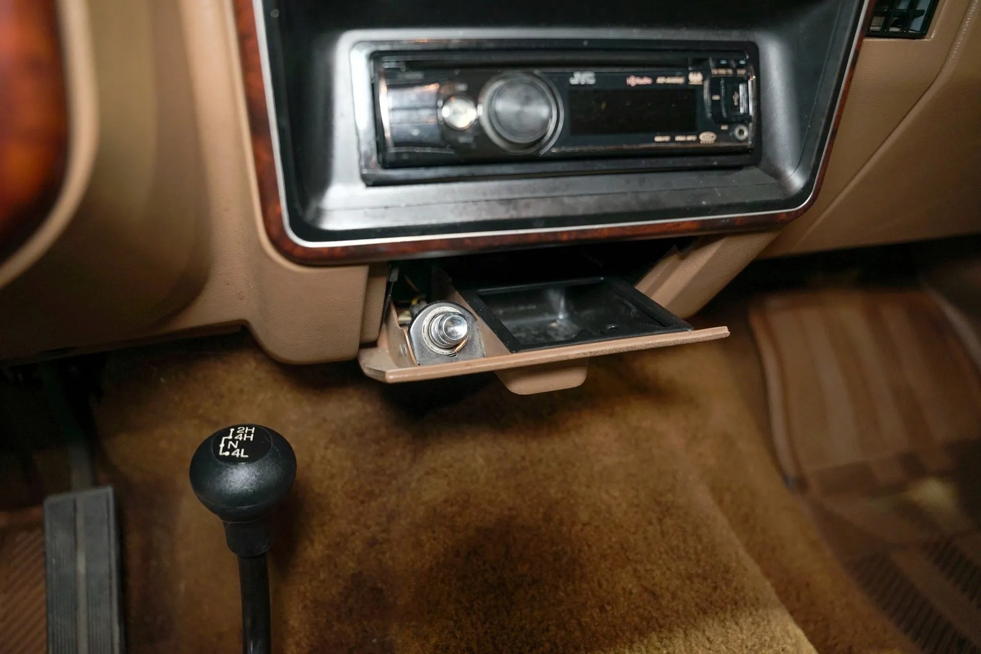 1988-ford-bronco-eddie-bauer-for-sale (33)