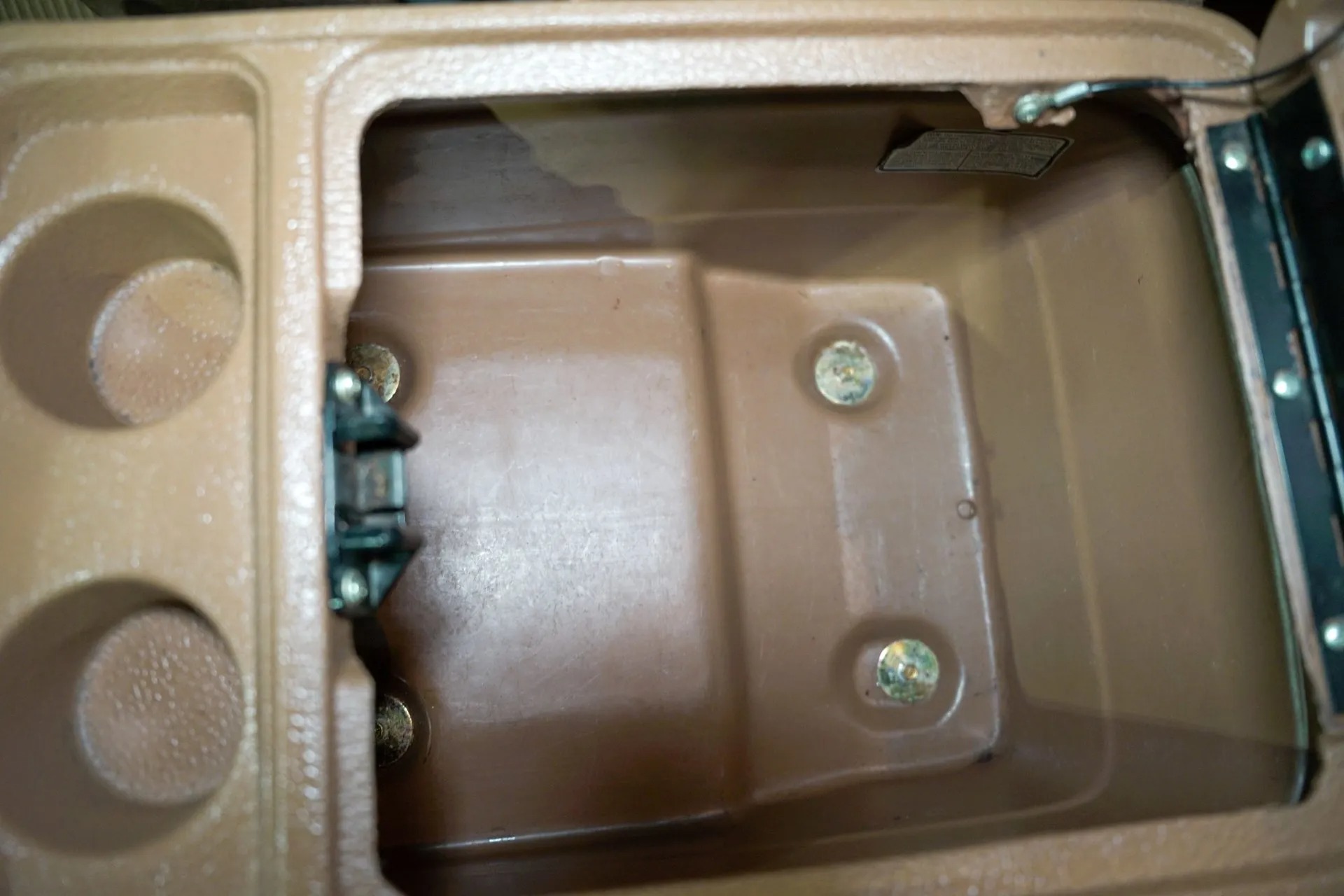 1988-ford-bronco-eddie-bauer-for-sale (36)