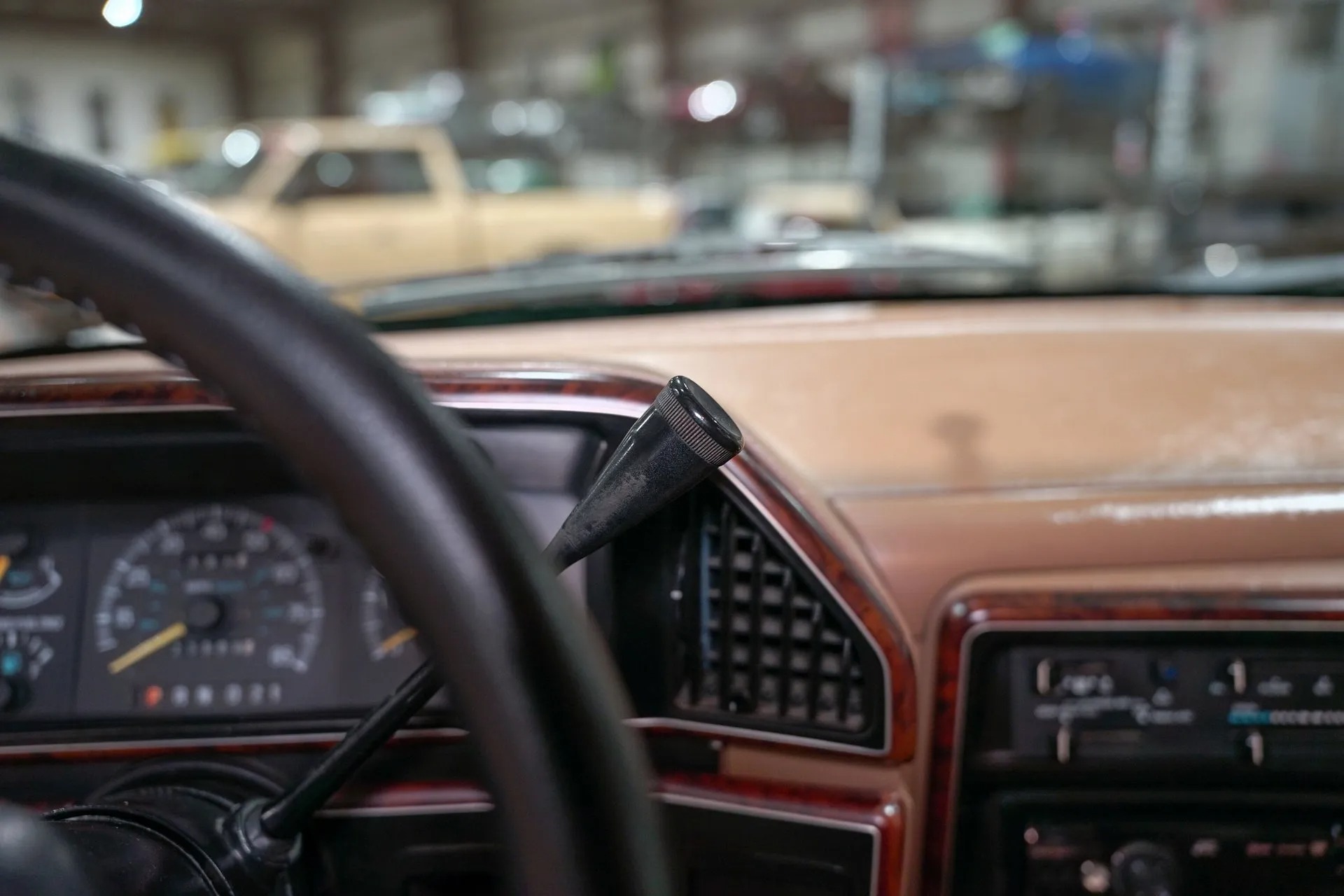1988-ford-bronco-eddie-bauer-for-sale (39)
