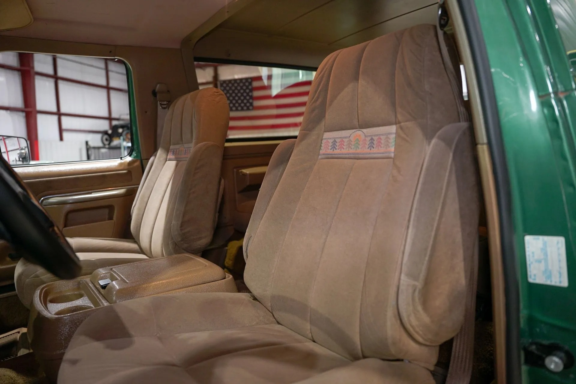 1988-ford-bronco-eddie-bauer-for-sale (60)