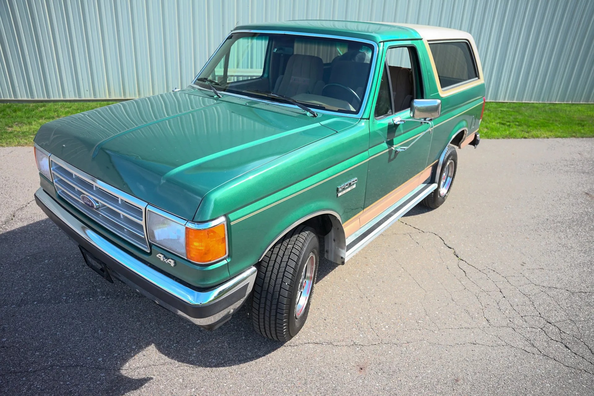1988-ford-bronco-eddie-bauer-for-sale (84)