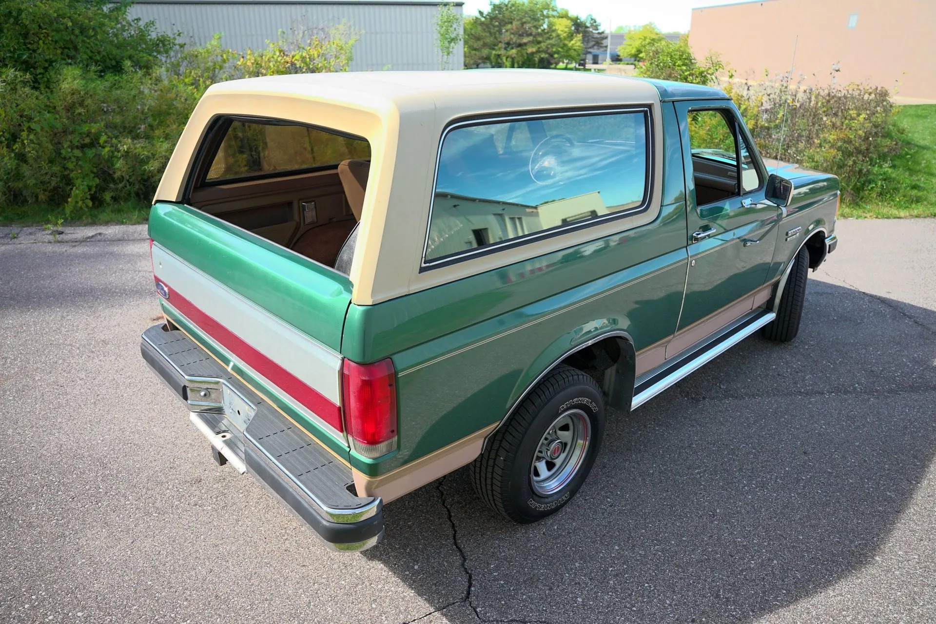1988-ford-bronco-eddie-bauer-for-sale (90)