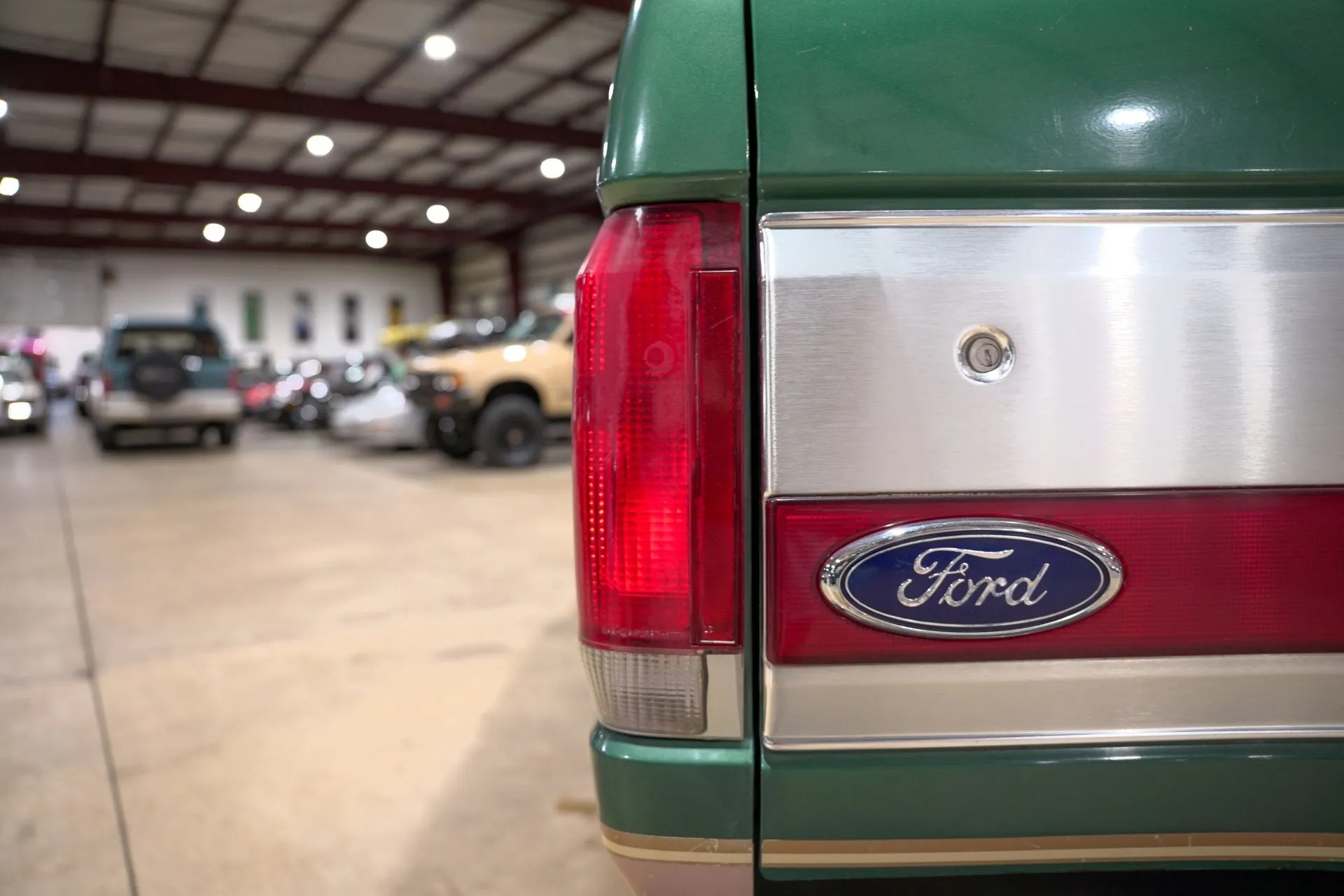 1988-ford-bronco-eddie-bauer-for-sale (96)