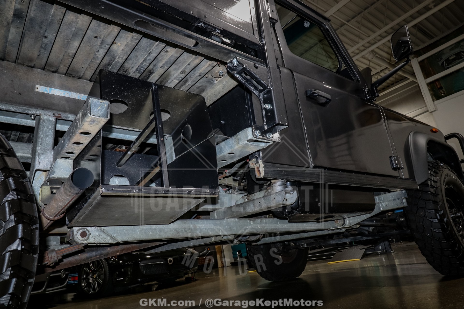 1989-land-rover-defender-6x6 (38)