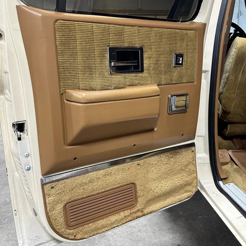 1991-gmc-suburban-1500-sle-for-sale-elkhart-in-34