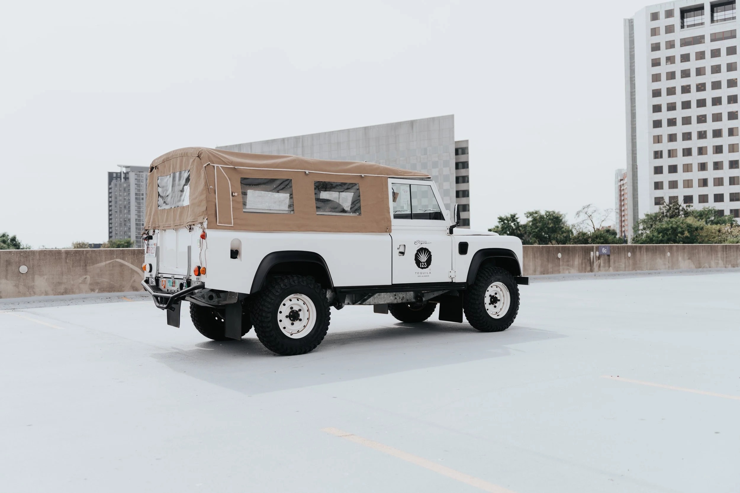 1993-land-rover-defender-110 (101)