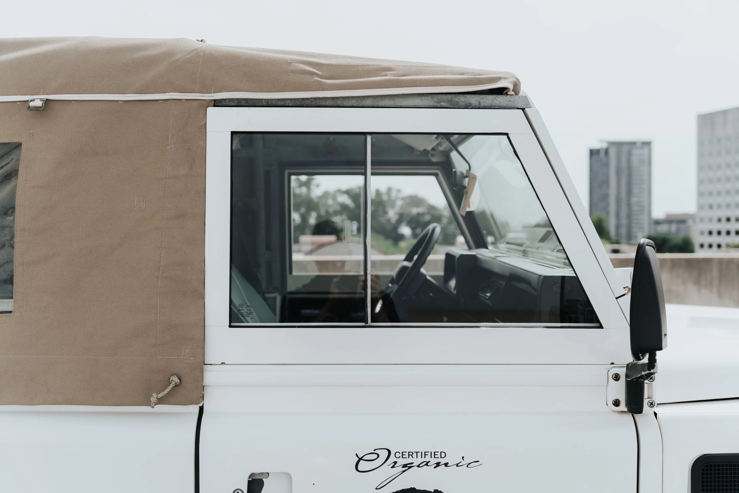 1993-land-rover-defender-110 (170)