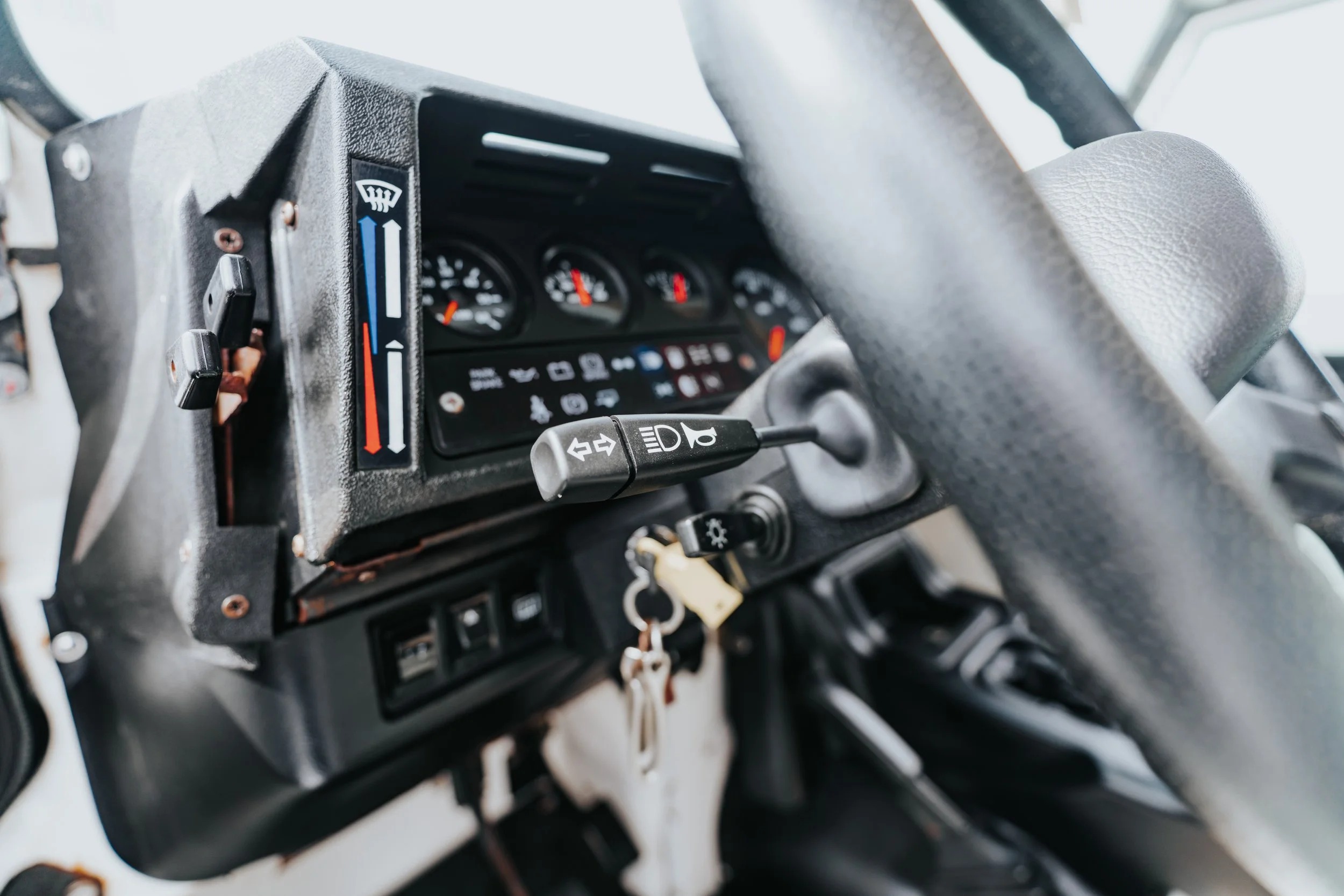 1993-land-rover-defender-110 (29)