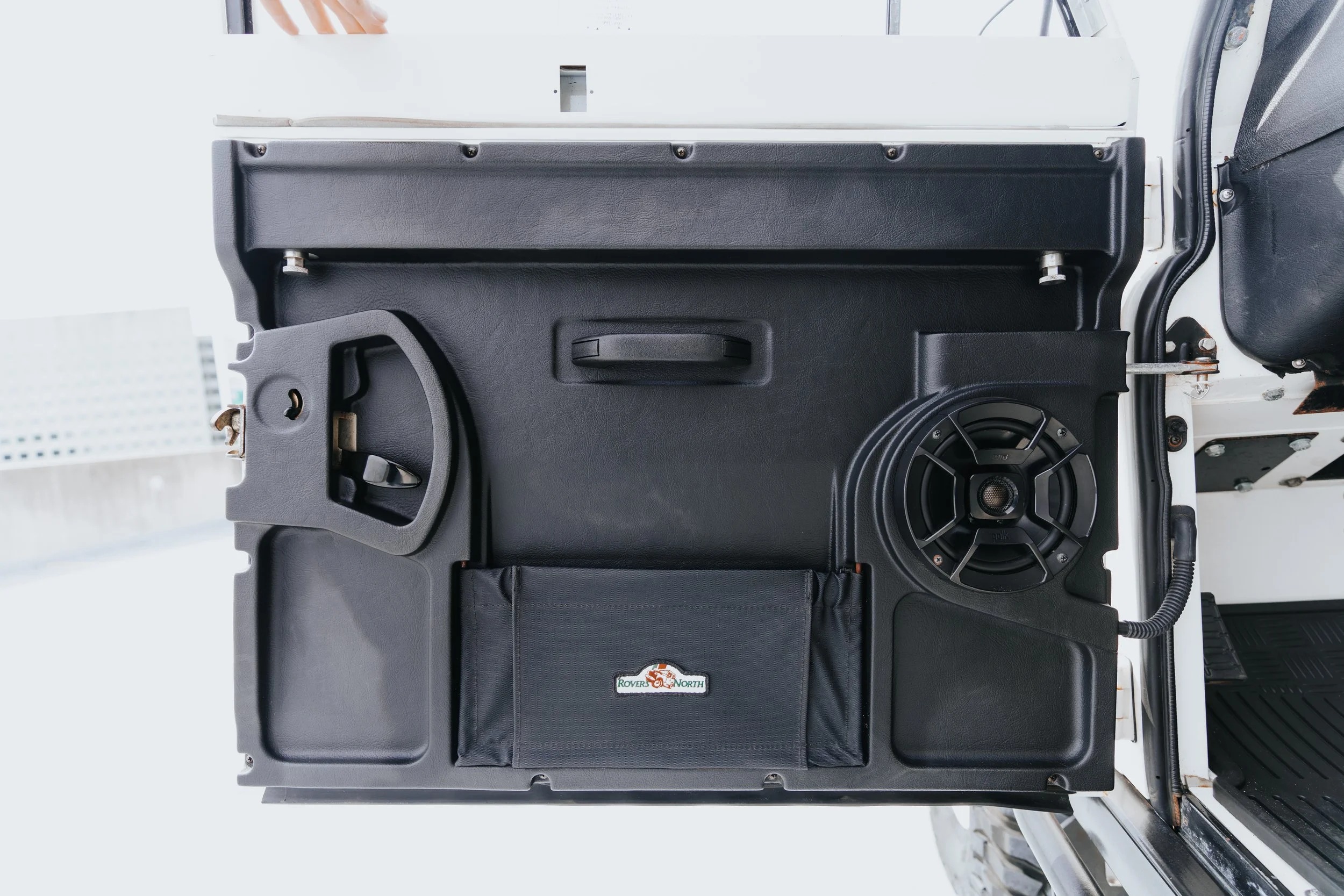 1993-land-rover-defender-110 (38)