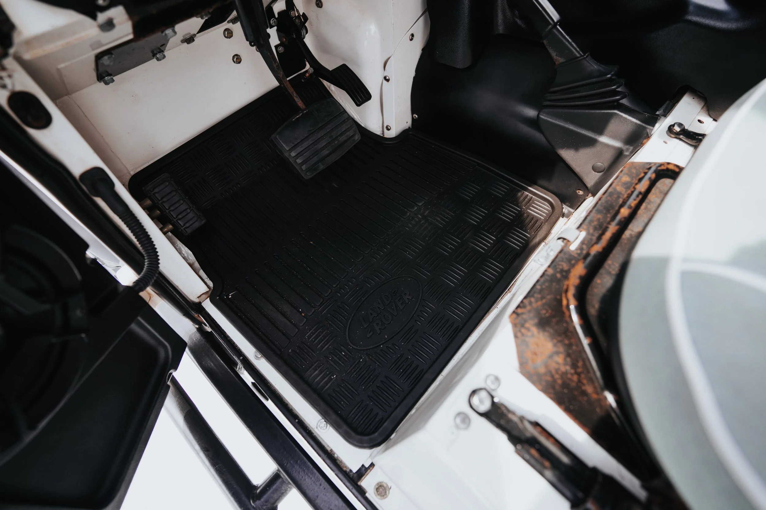 1993-land-rover-defender-110 (44)