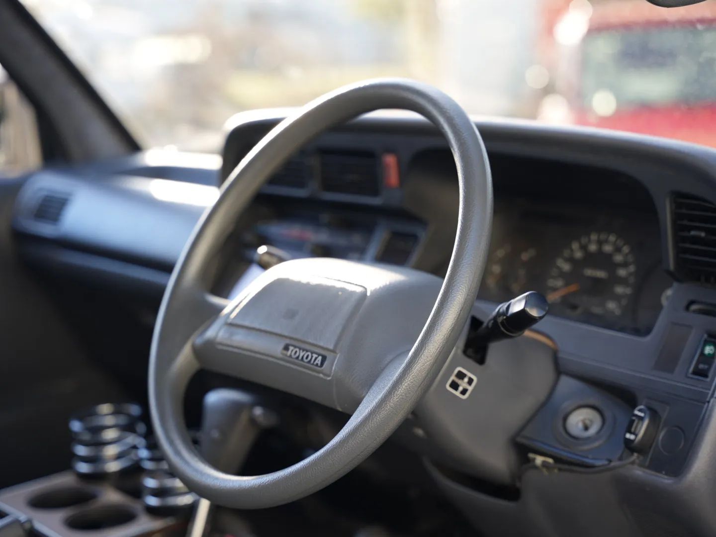 1995-toyota-hiace-for-sale-08