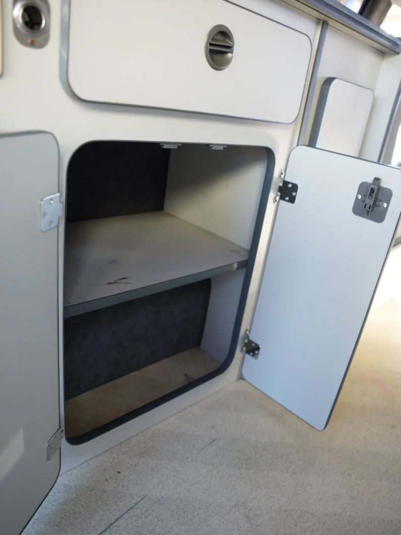 1995-toyota-hiace-for-sale-28