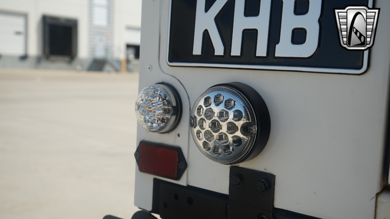 1996-land-rover-defender-90 (47)
