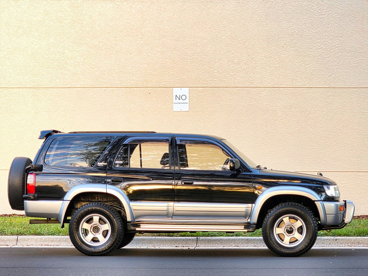 1997-toyota-hilux-surf-for-sale-01 (45)