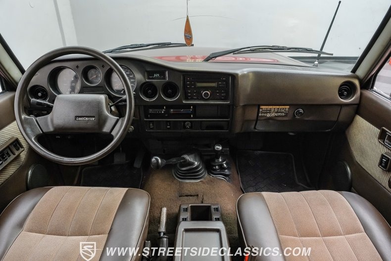1998-toyota-land-cruiser-fj62 (44)