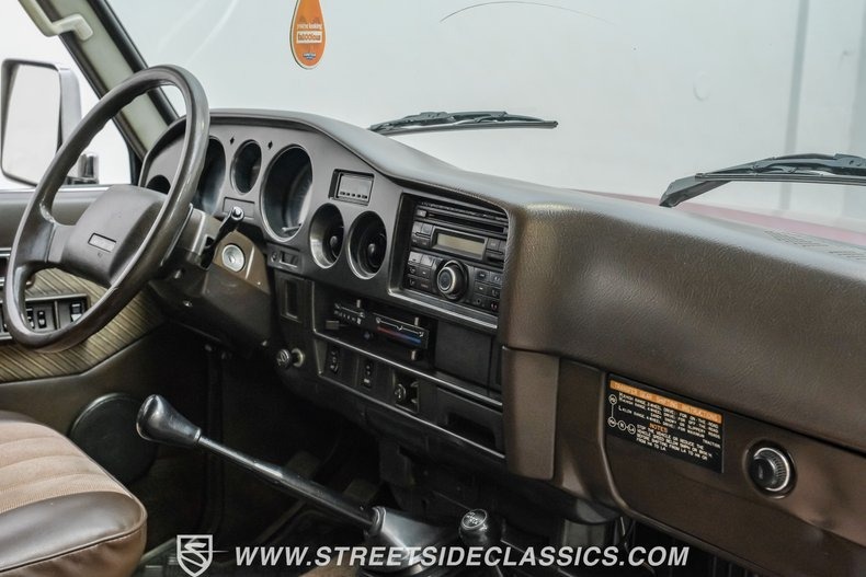 1998-toyota-land-cruiser-fj62 (45)