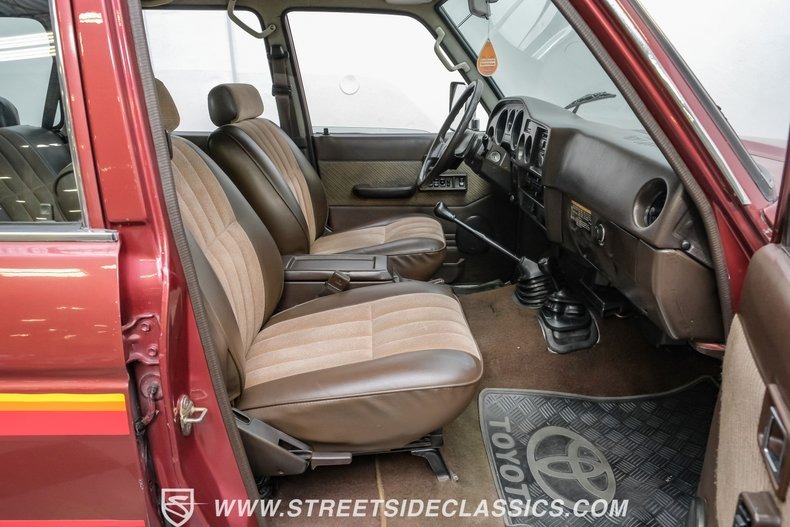 1998-toyota-land-cruiser-fj62 (49)