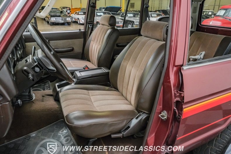 1998-toyota-land-cruiser-fj62 (56)