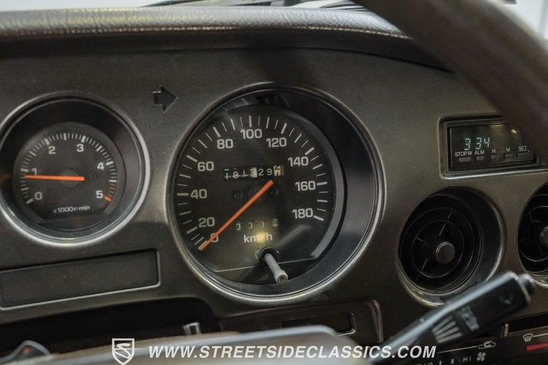 1998-toyota-land-cruiser-fj62 (73)