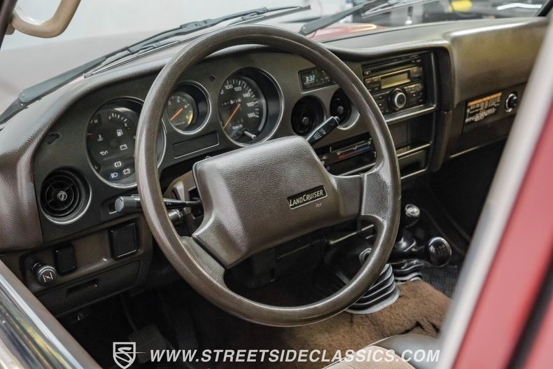 1998-toyota-land-cruiser-fj62 (77)