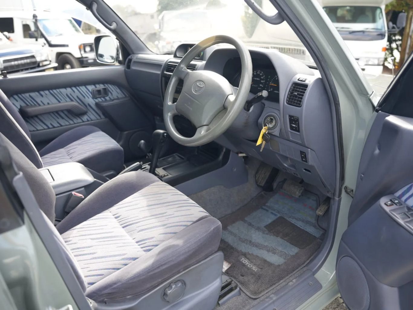 1998-toyota-land-cruiser-for-sale (77)