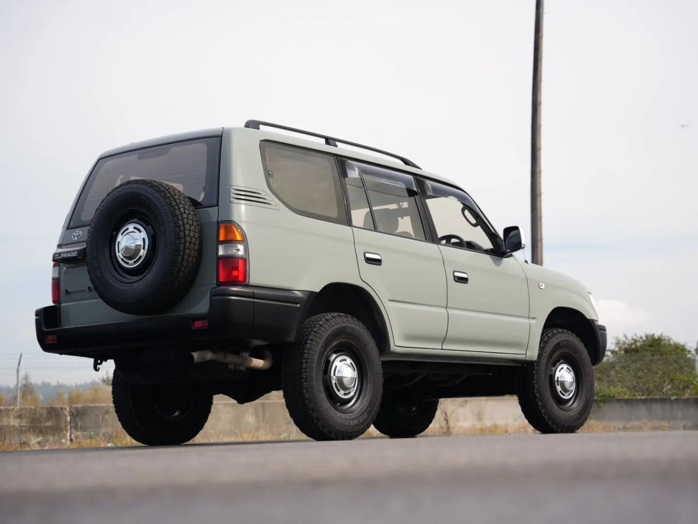 1998-toyota-land-cruiser-for-sale (92)
