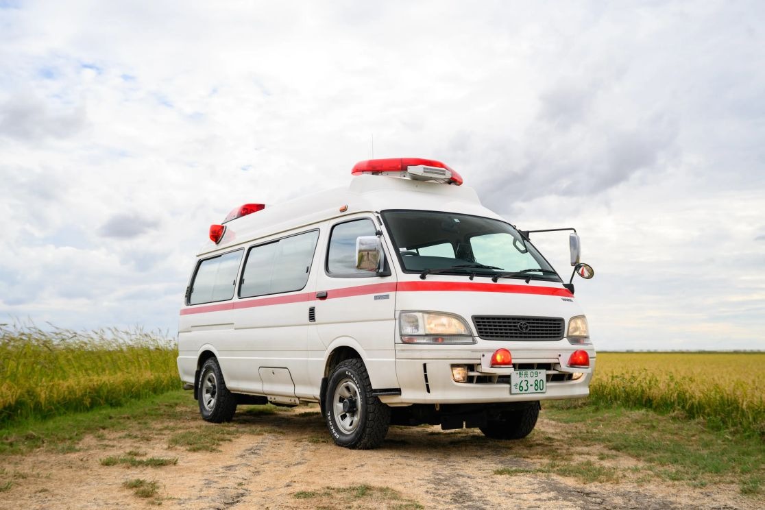 1999-toyota-hiace-ambulance (117)
