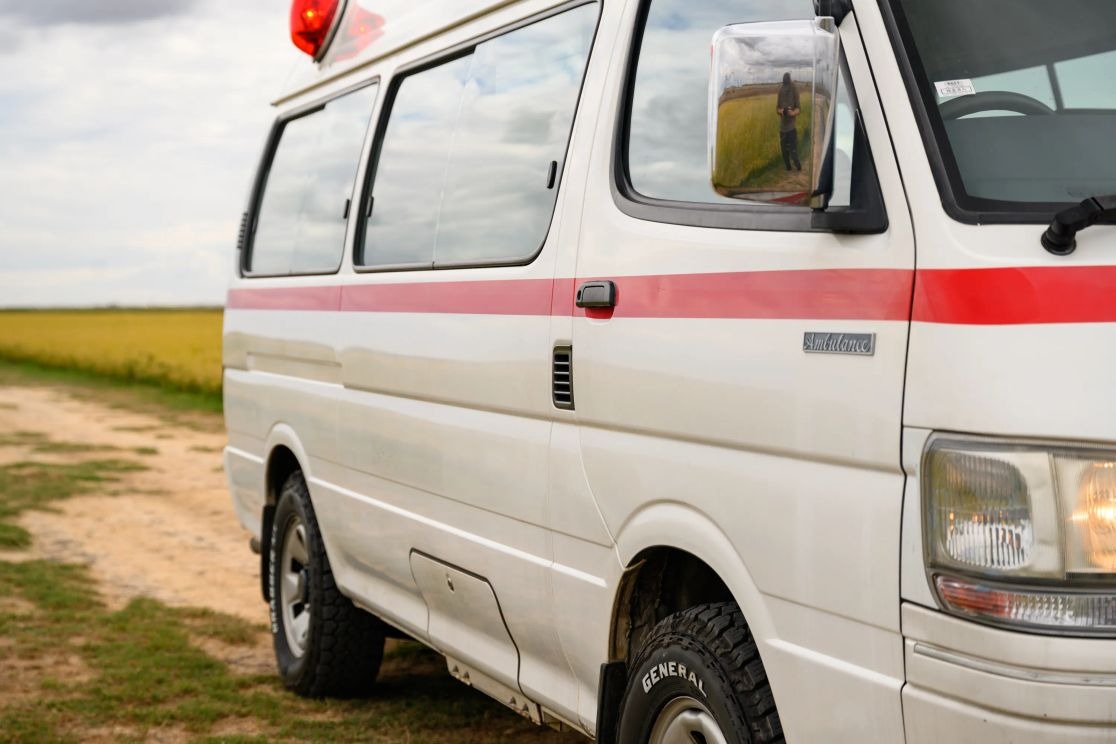 1999-toyota-hiace-ambulance (118)