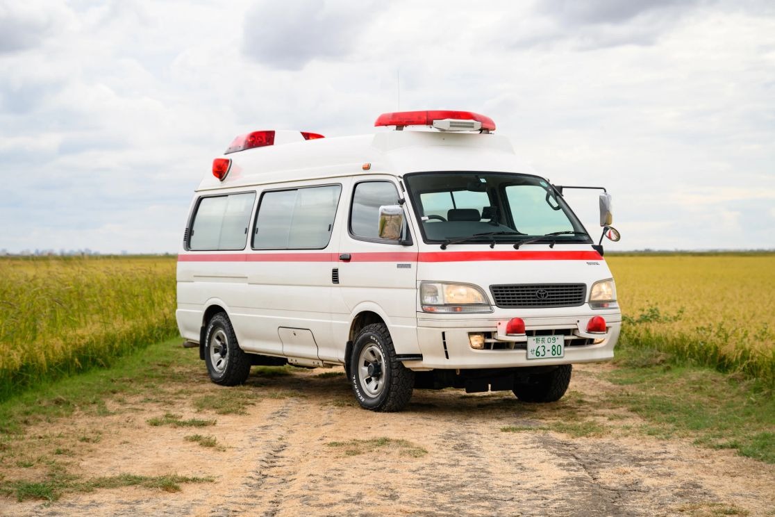 1999-toyota-hiace-ambulance (121)