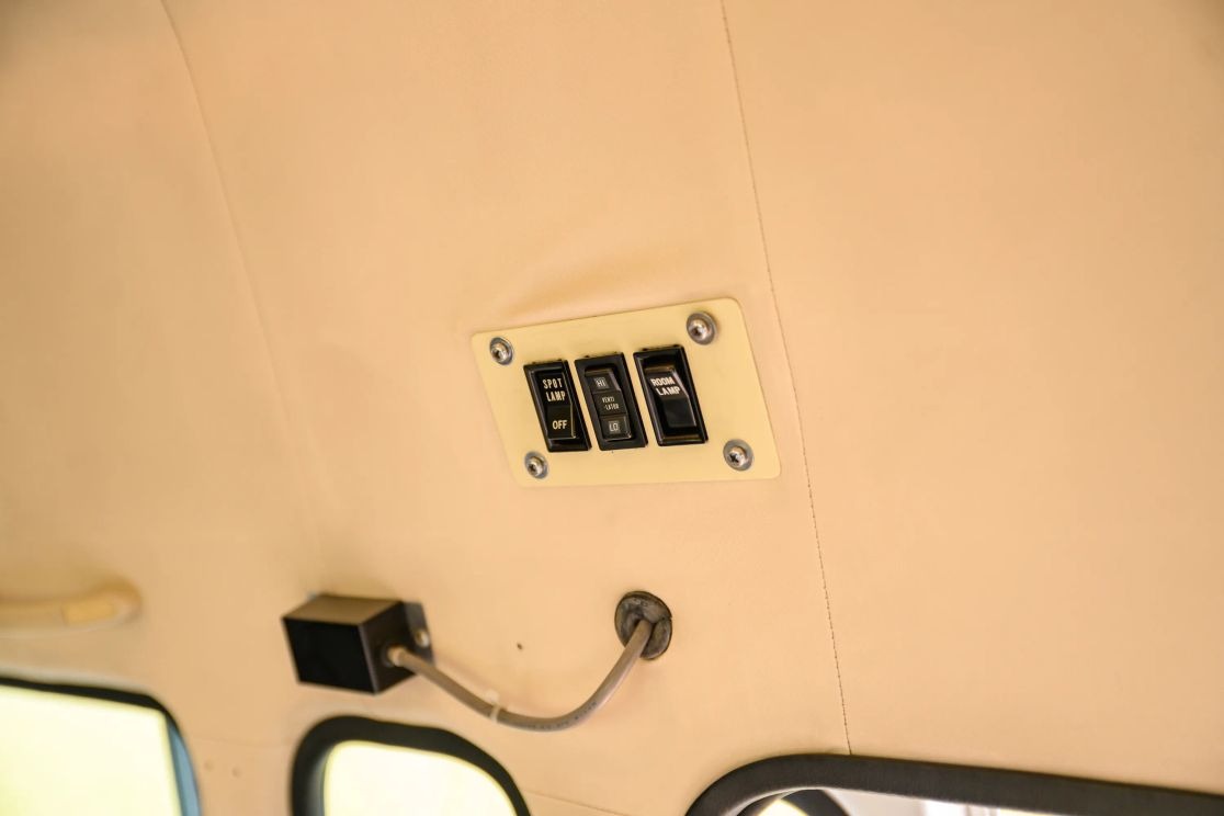 1999-toyota-hiace-ambulance (13)