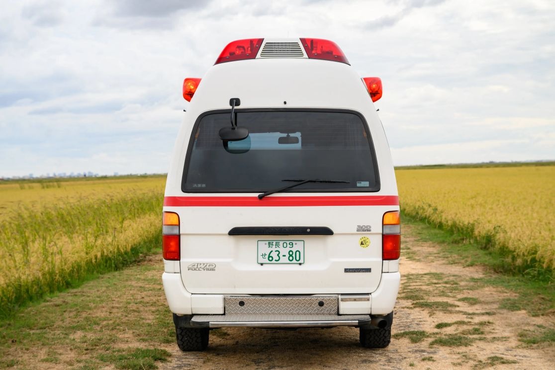 1999-toyota-hiace-ambulance (131)