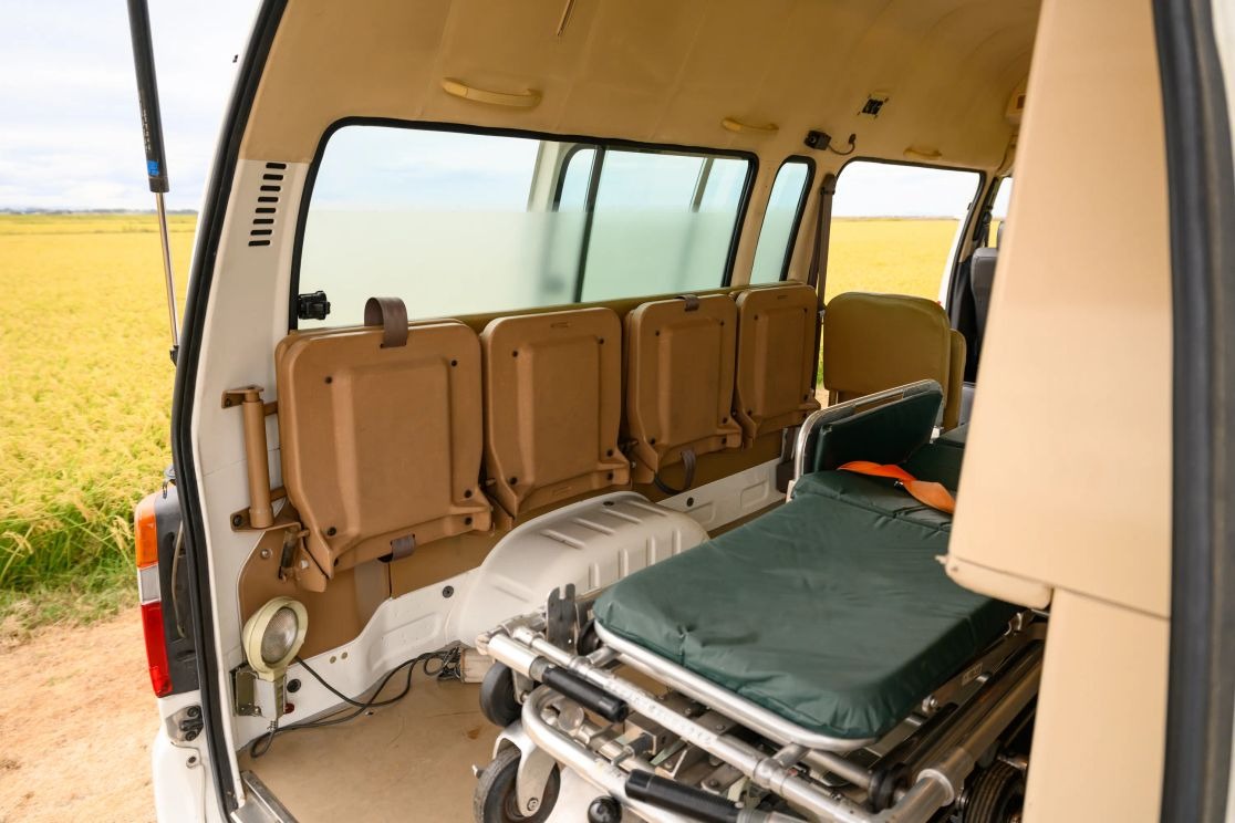 1999-toyota-hiace-ambulance (14)
