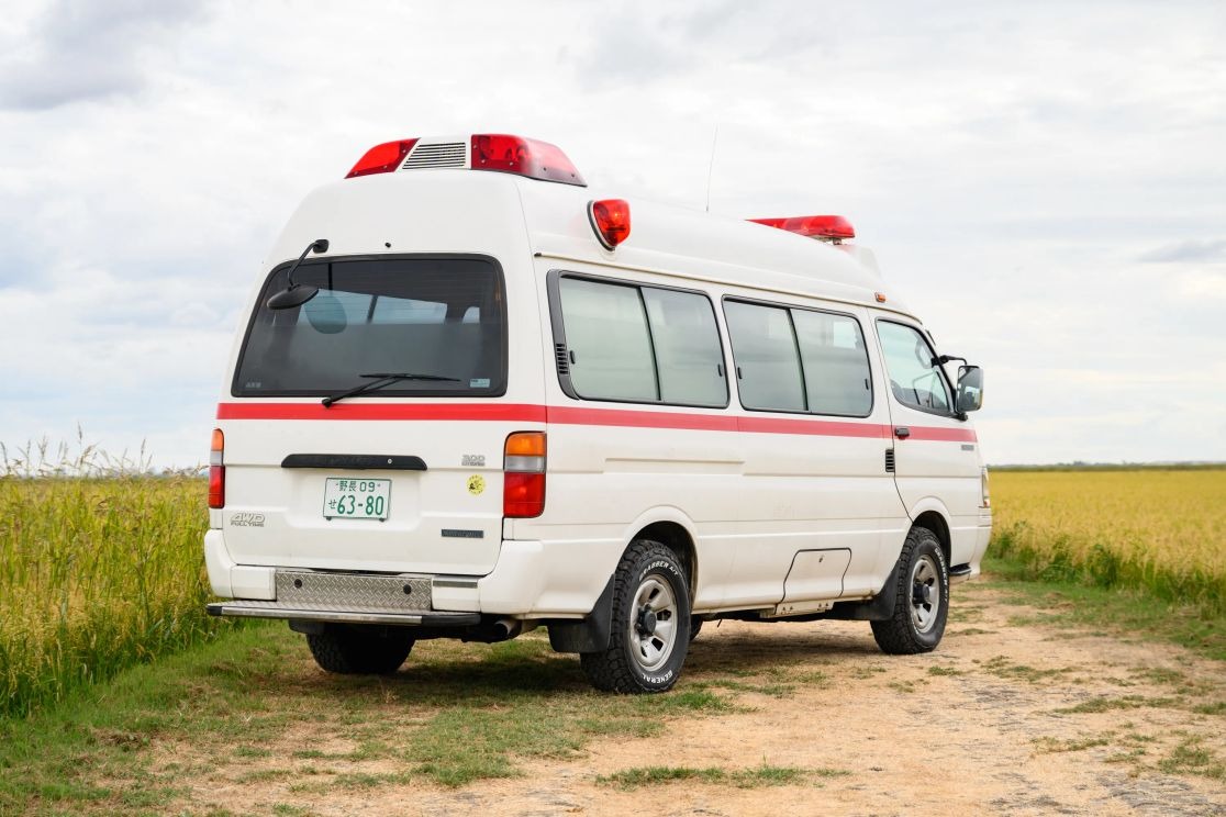 1999-toyota-hiace-ambulance (143)