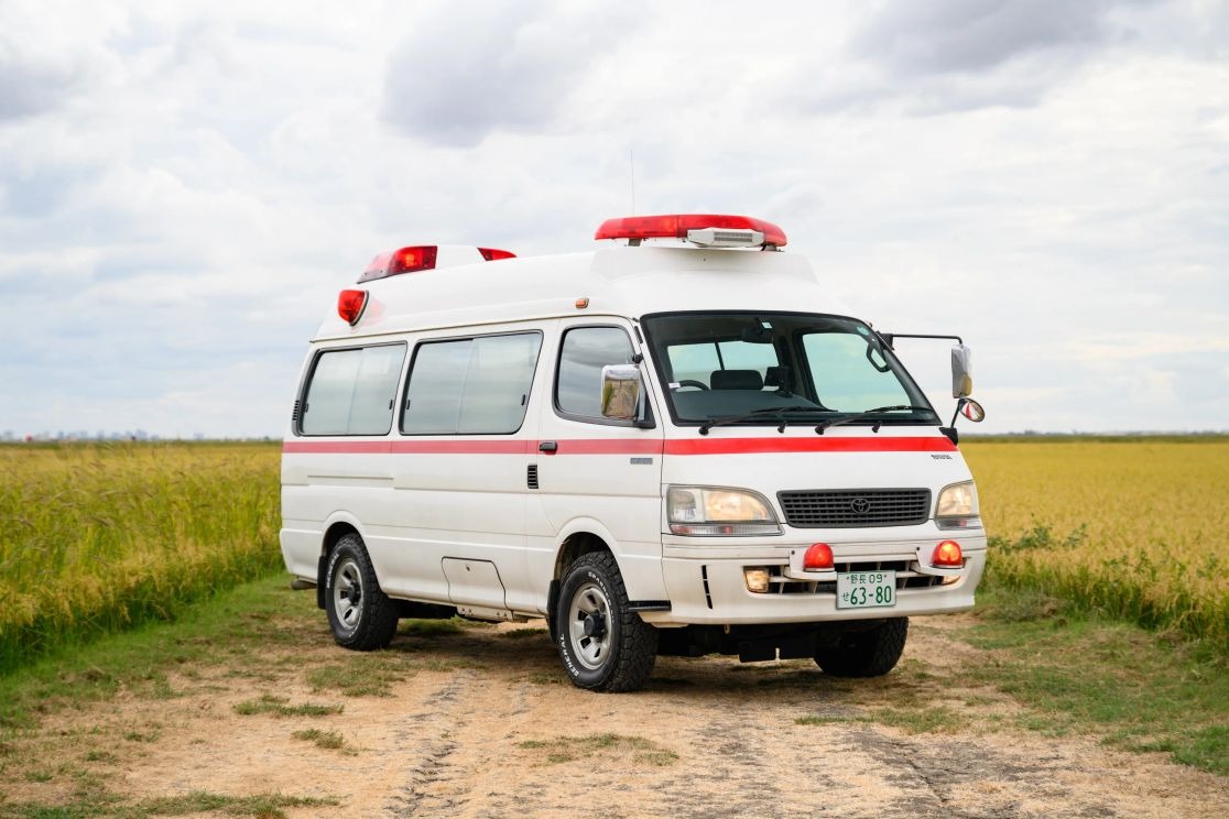 1999-toyota-hiace-ambulance (146)