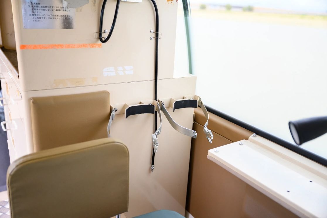 1999-toyota-hiace-ambulance (22)