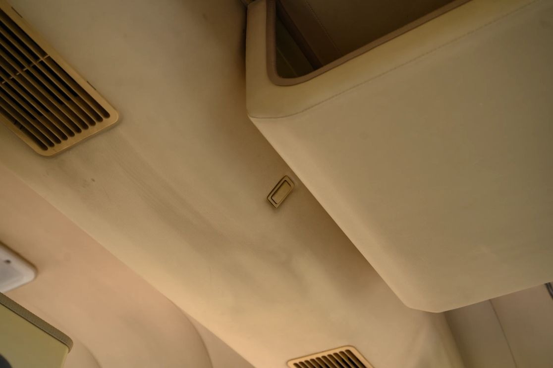 1999-toyota-hiace-ambulance (44)
