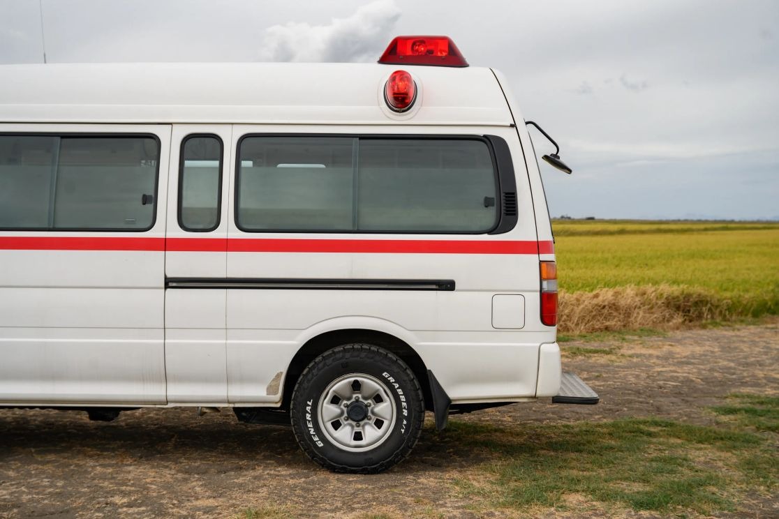 1999-toyota-hiace-ambulance (87)