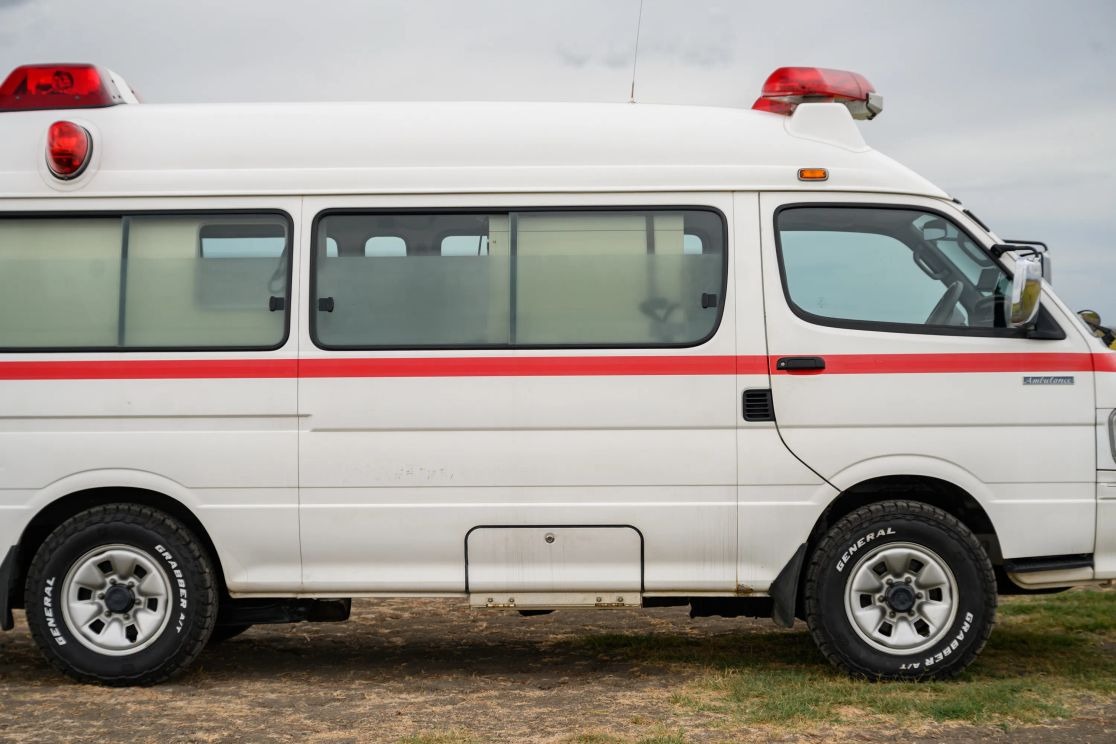 1999-toyota-hiace-ambulance (88)