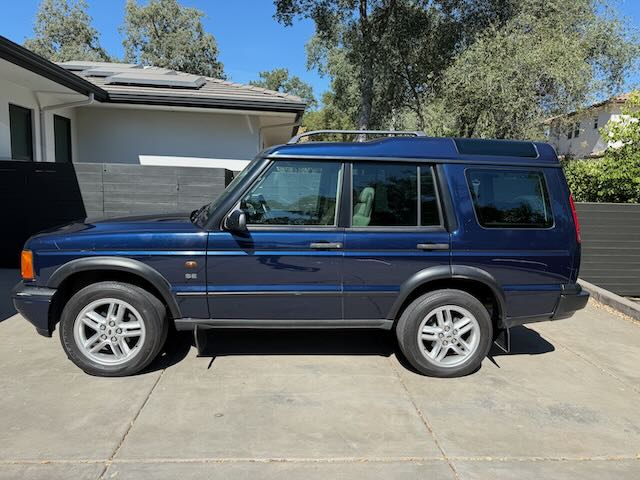 2002-Land-Rover-Discovery-II-SE-for-sale-09