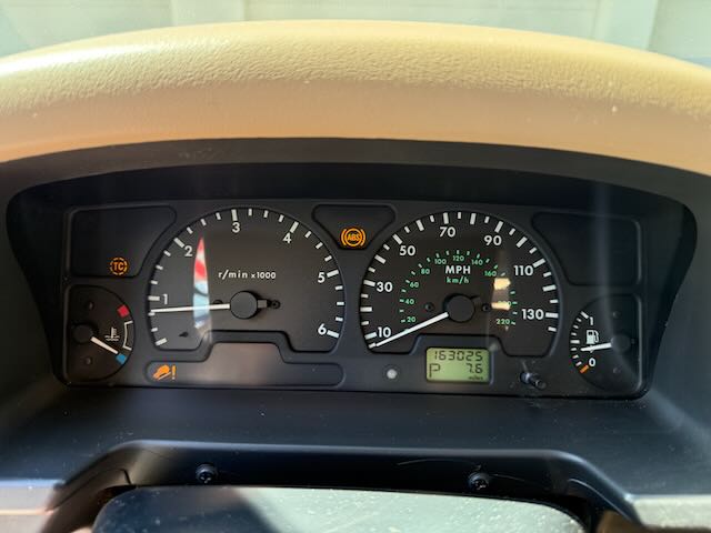 2002-Land-Rover-Discovery-II-SE-for-sale-27