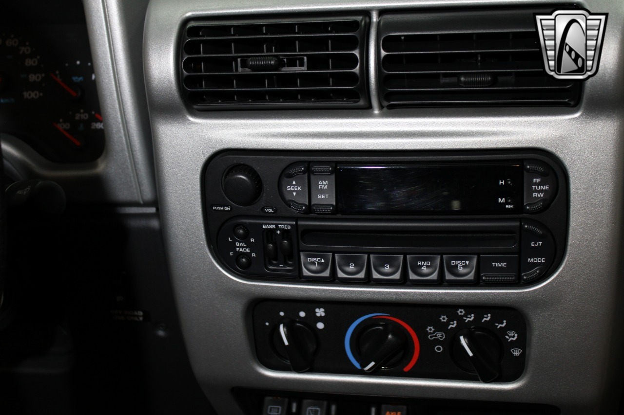 2003-jeep-wrangler-for-sale (31)