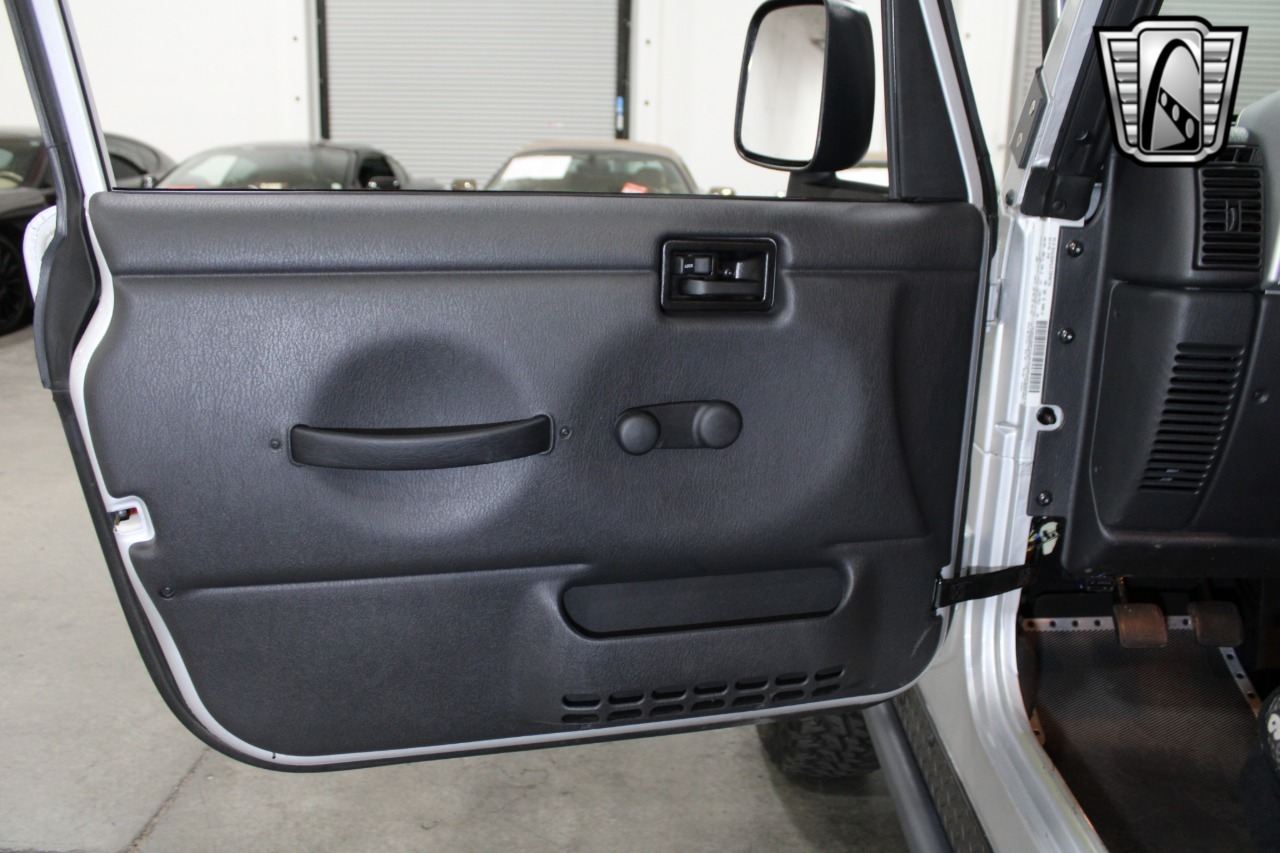 2003-jeep-wrangler-for-sale (38)