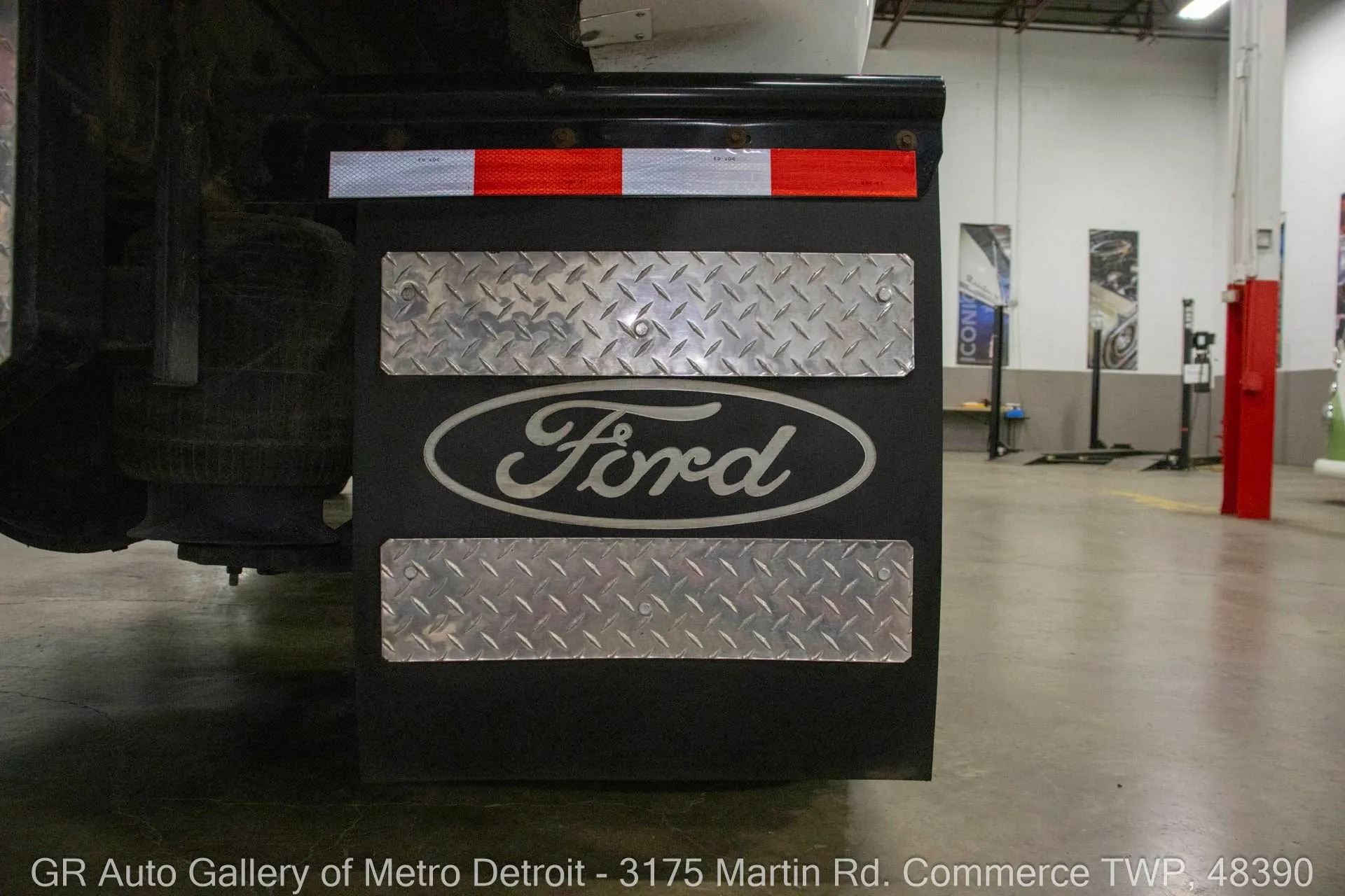 2013-ford-f650-super-duty (108)