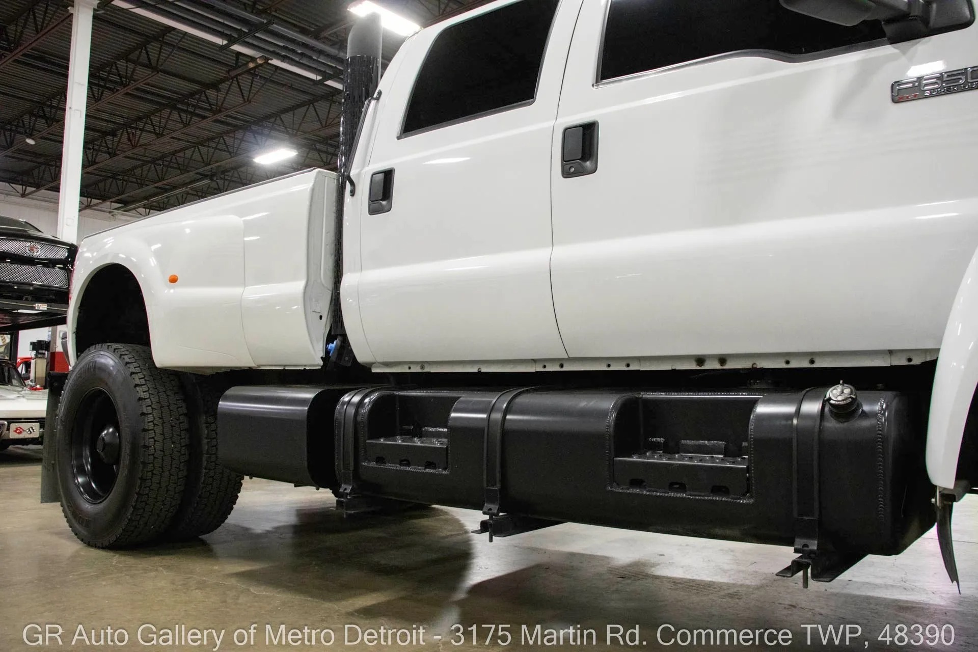 2013-ford-f650-super-duty (110)