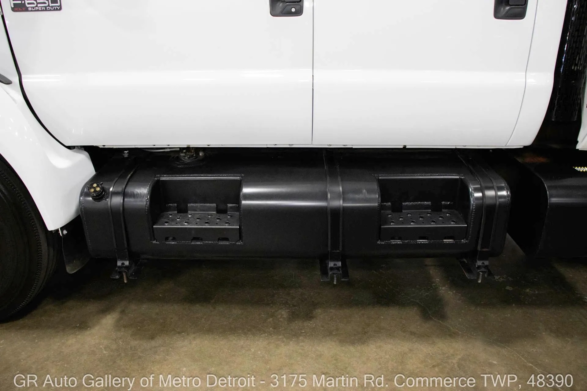 2013-ford-f650-super-duty (133)