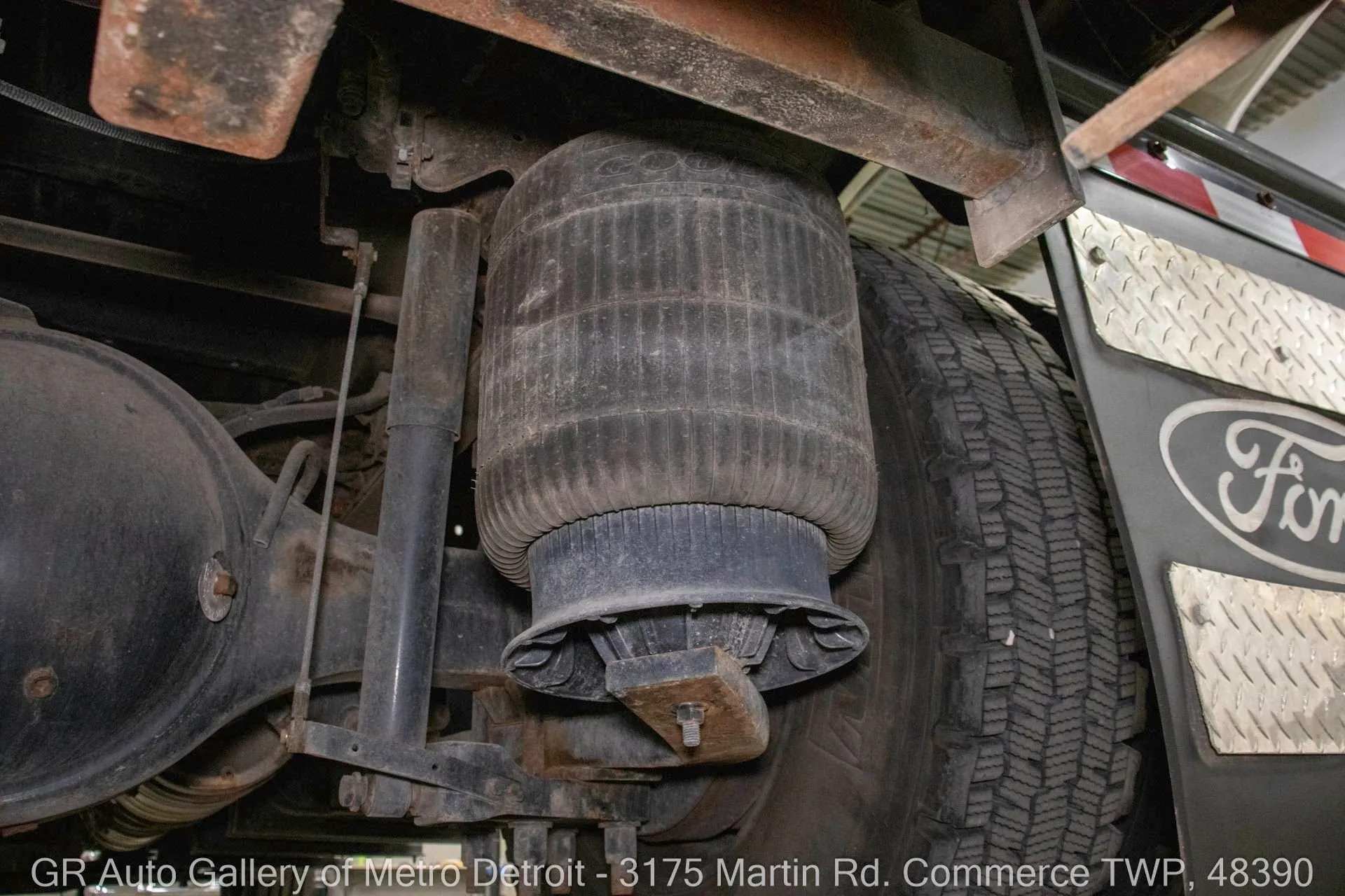 2013-ford-f650-super-duty (14)